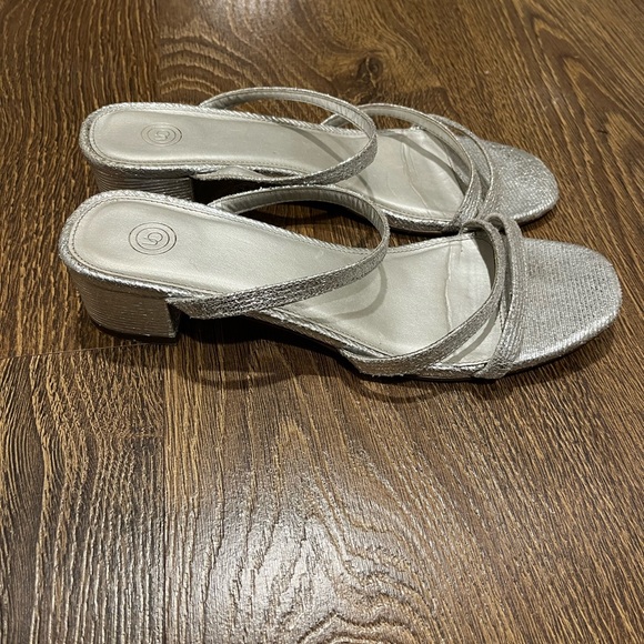 Urban outfitters low block heel - Picture 2 of 2